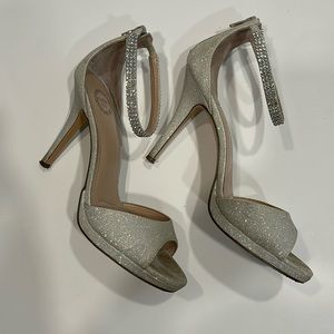 I.Miller White Metallic Shimmer Heels 9M